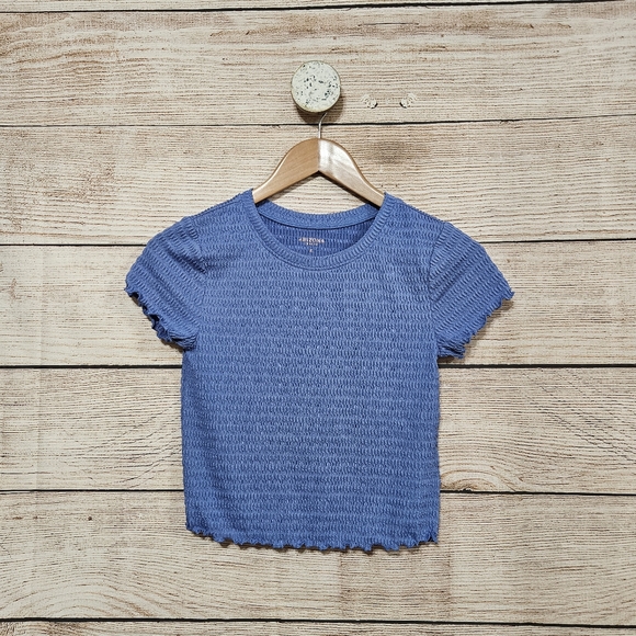 Arizona Jean Company | Tops | Arizona Cropped Ruffle Hem Round Neck ...